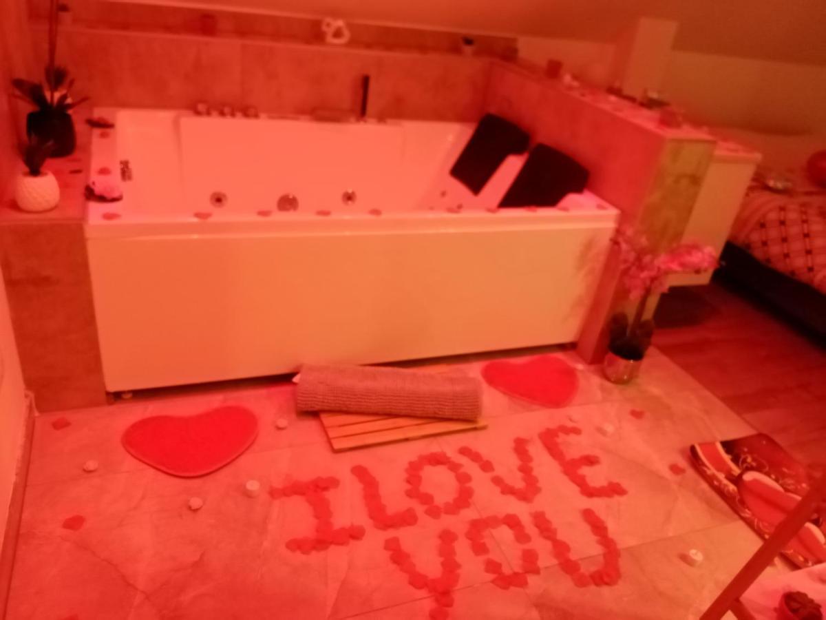 Studio Jacuzzi Au Centre Colmar Exterior foto