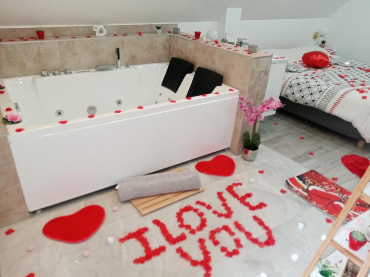 Studio Jacuzzi Au Centre Colmar Exterior foto